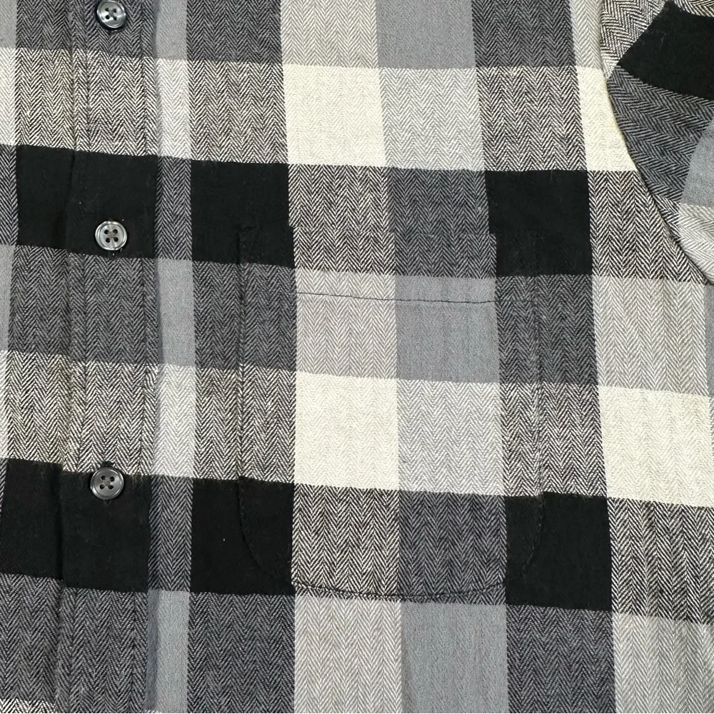 Club Room Men’s Buffalo Buttom Down Flannel Shirt Color Gray Size M Plaid - Picture 8 of 12